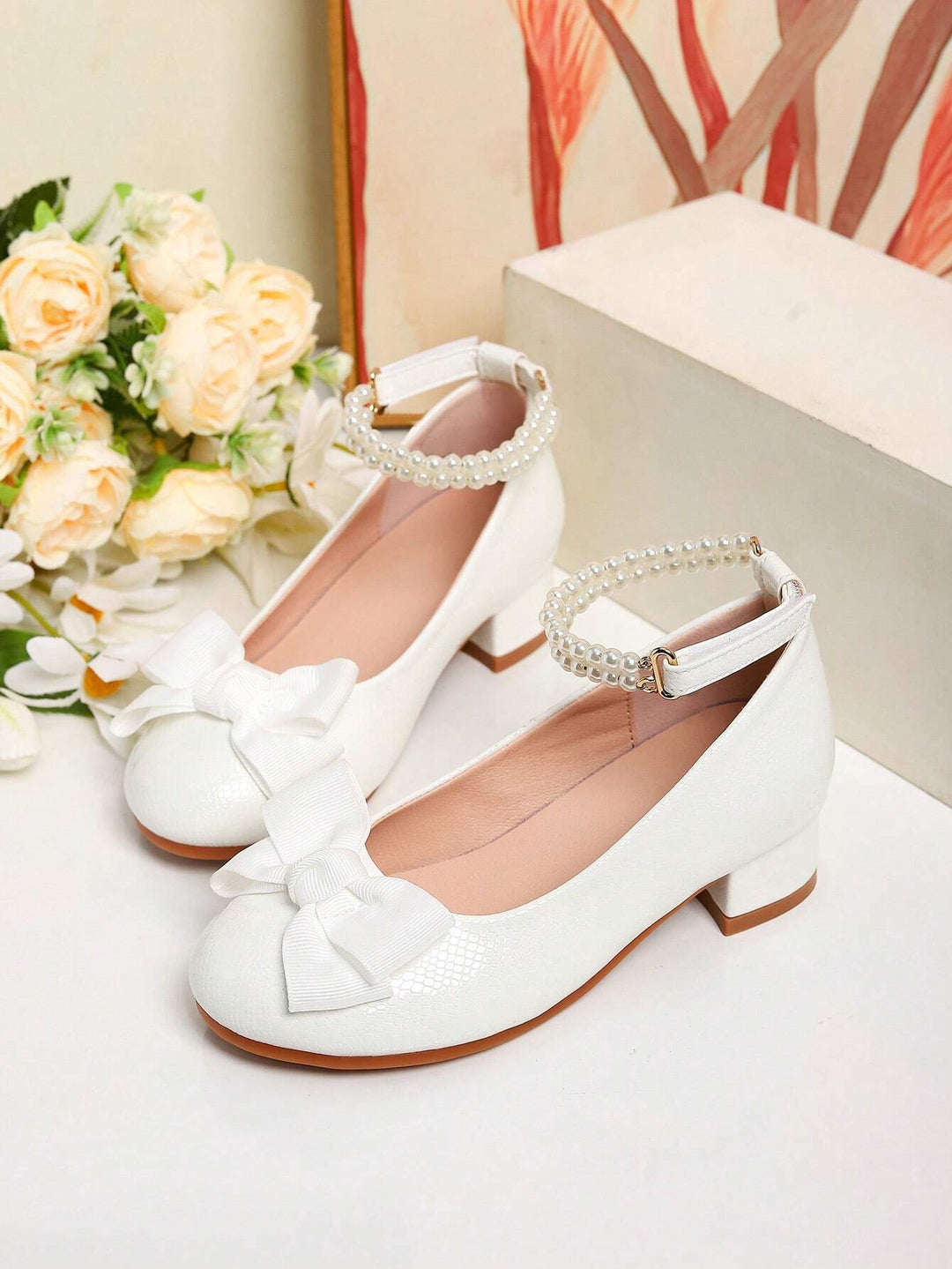 Pantofi SHEIN, alb