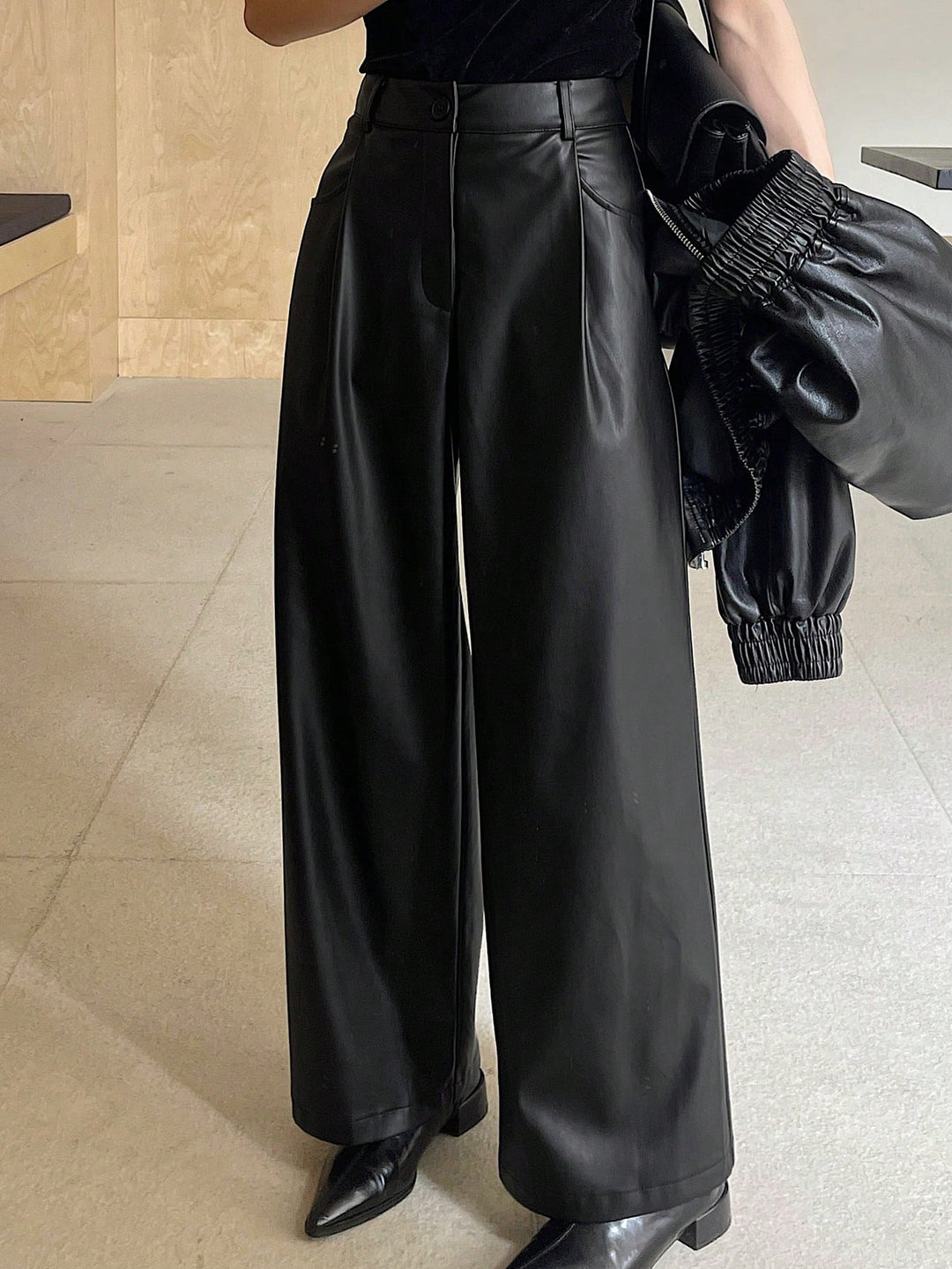 Pantaloni SHEIN, negru