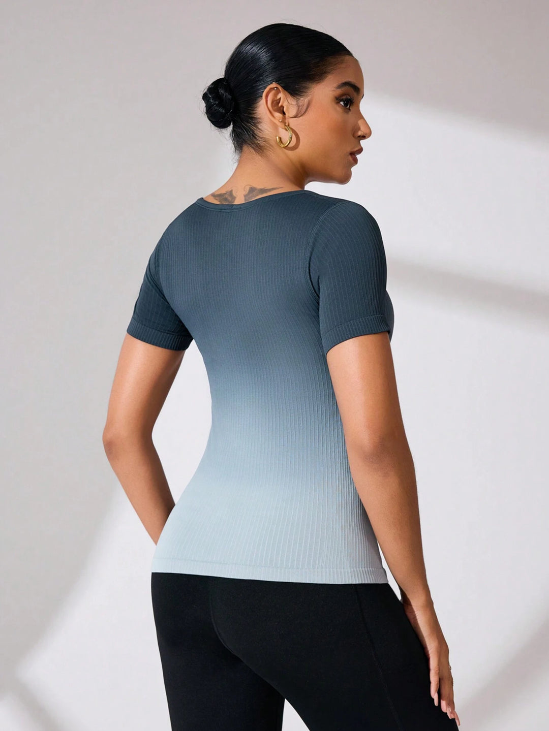 Tricou sport SHEIN, mix culori