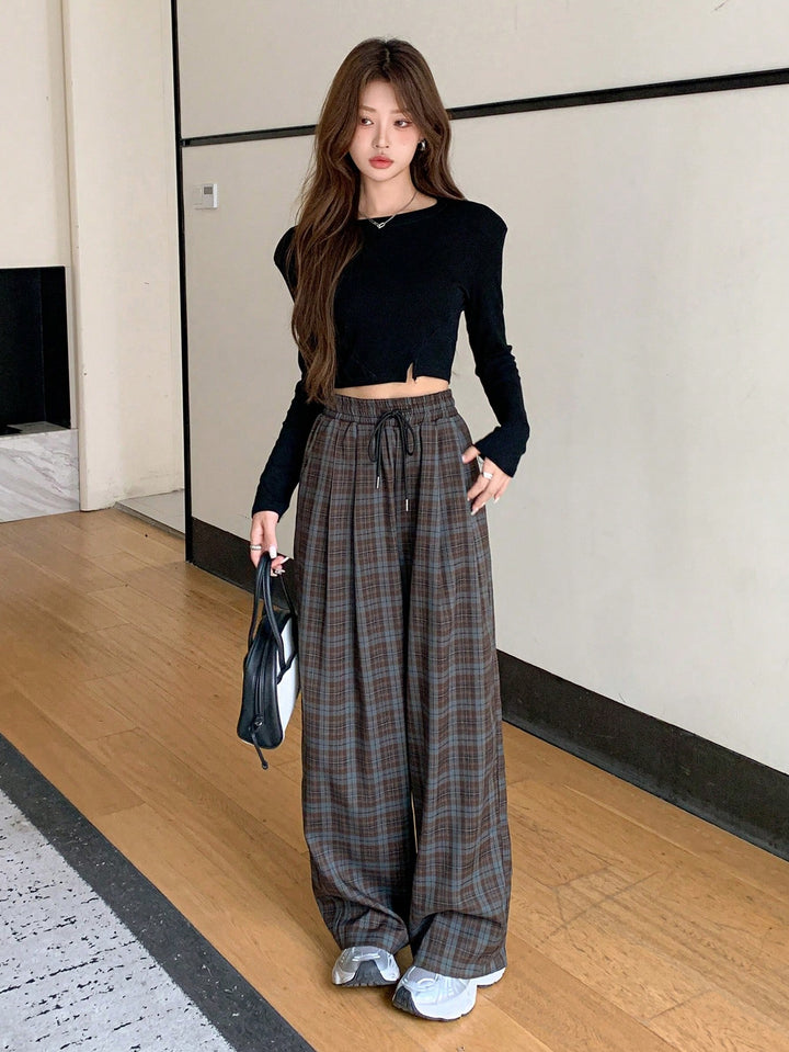 Pantaloni SHEIN, maro