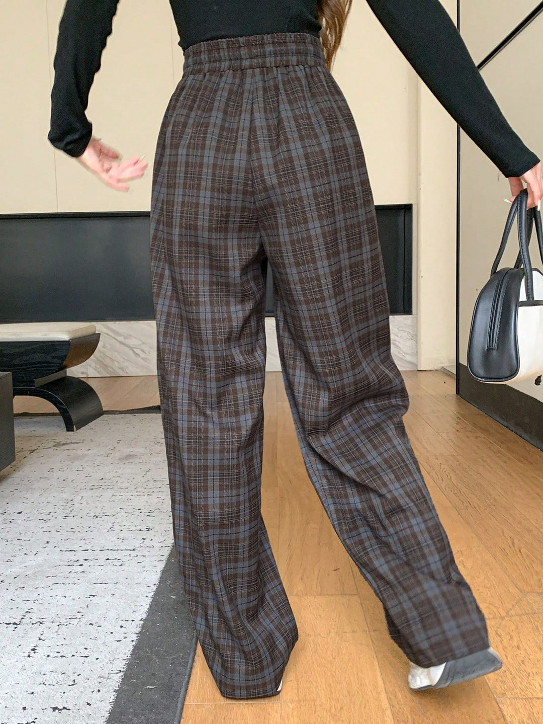 Pantaloni SHEIN, maro
