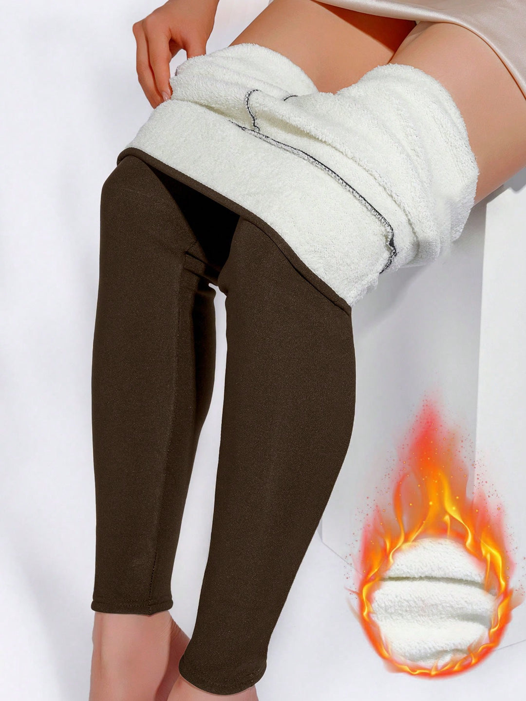 Pantaloni SHEIN, maro
