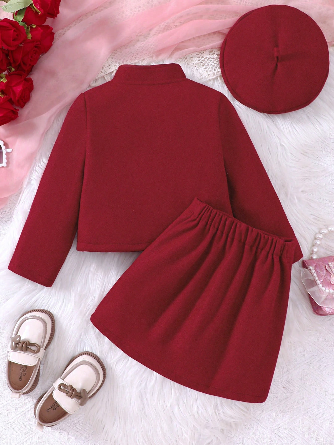 SHEIN együttes, piros
