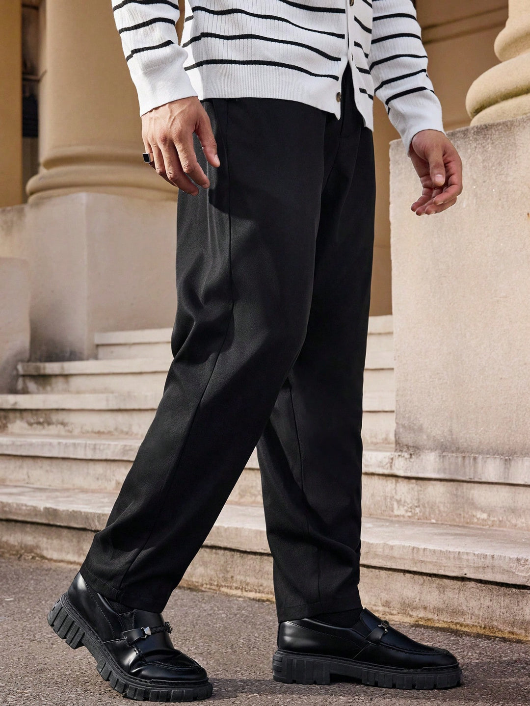 Pantalon SHEIN, negru