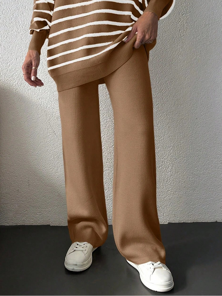 Pantaloni SHEIN, maro