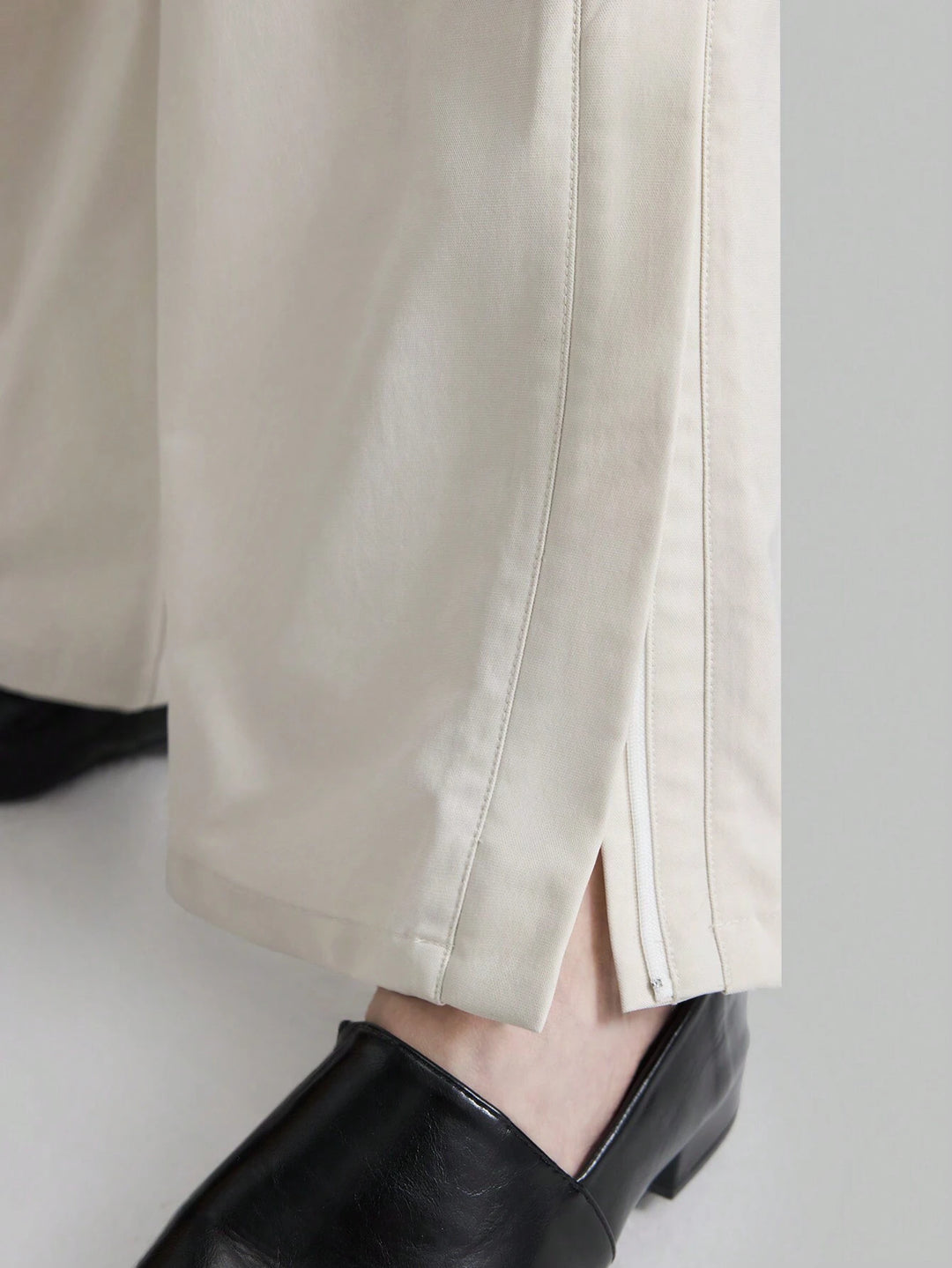 Pantaloni SHEIN, crem