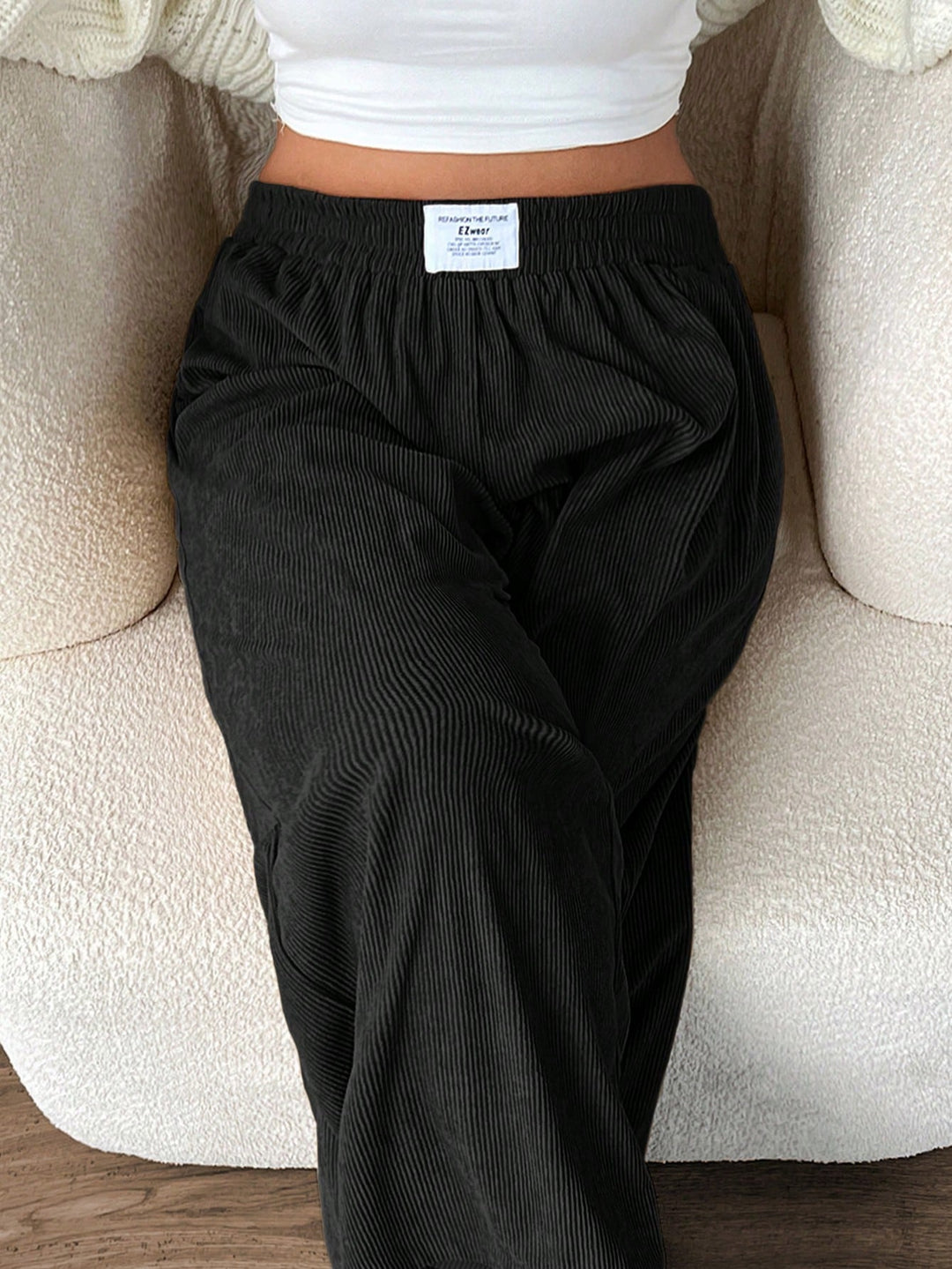 Pantaloni SHEIN, negru
