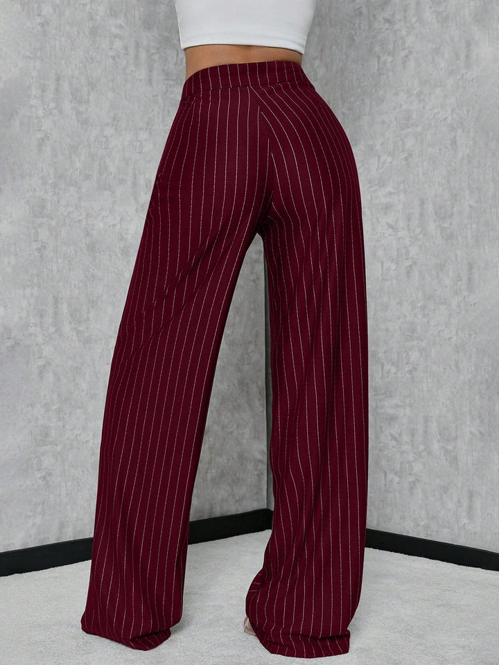 Pantaloni SHEIN, vișiniu