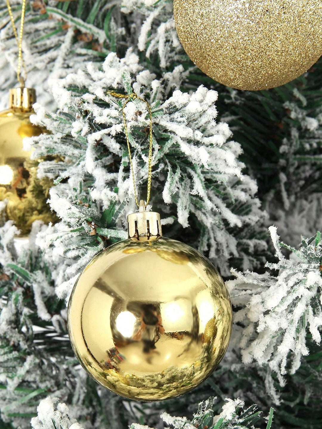 Decorațiune SHEIN, auriu