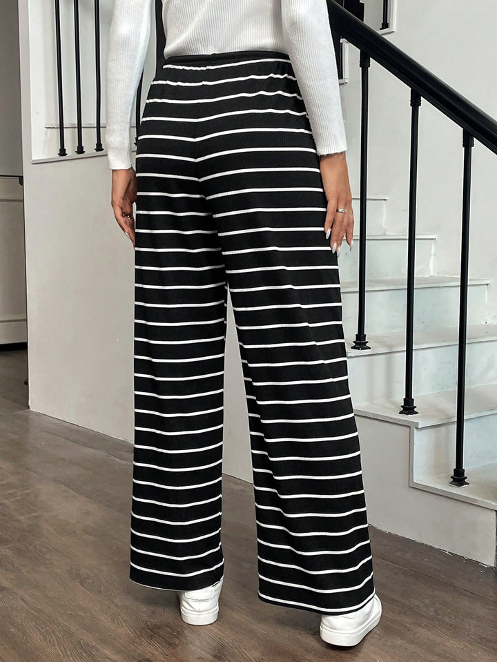 Pantaloni SHEIN, negru