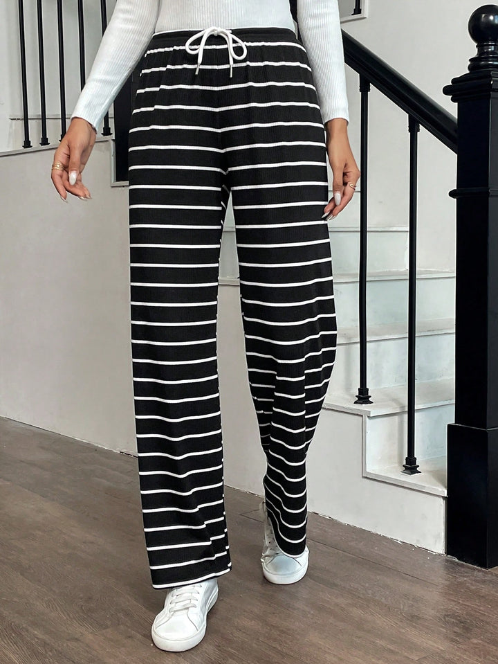 Pantaloni SHEIN, negru