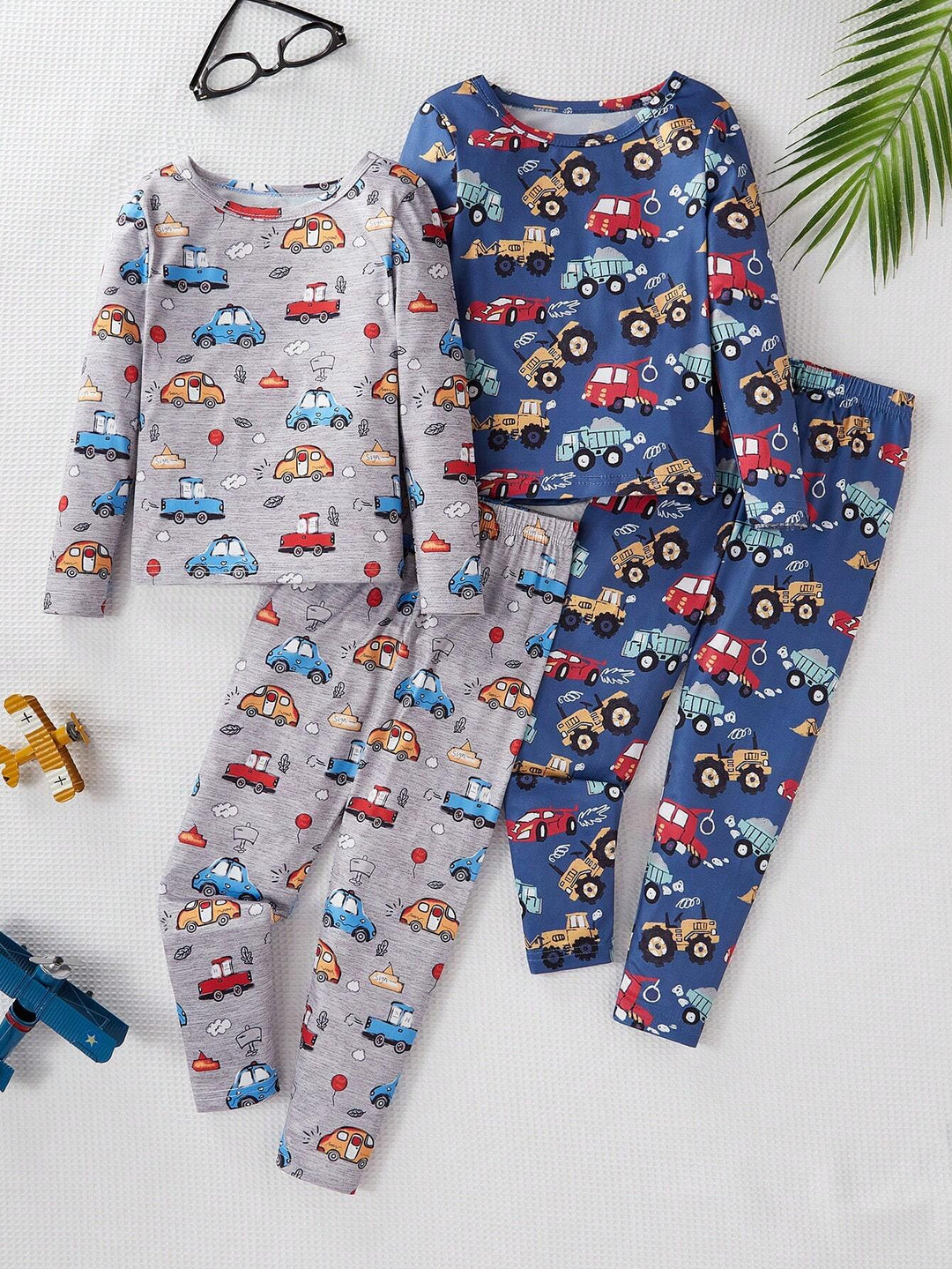 Set compleuri de pijama SHEIN, mix culori