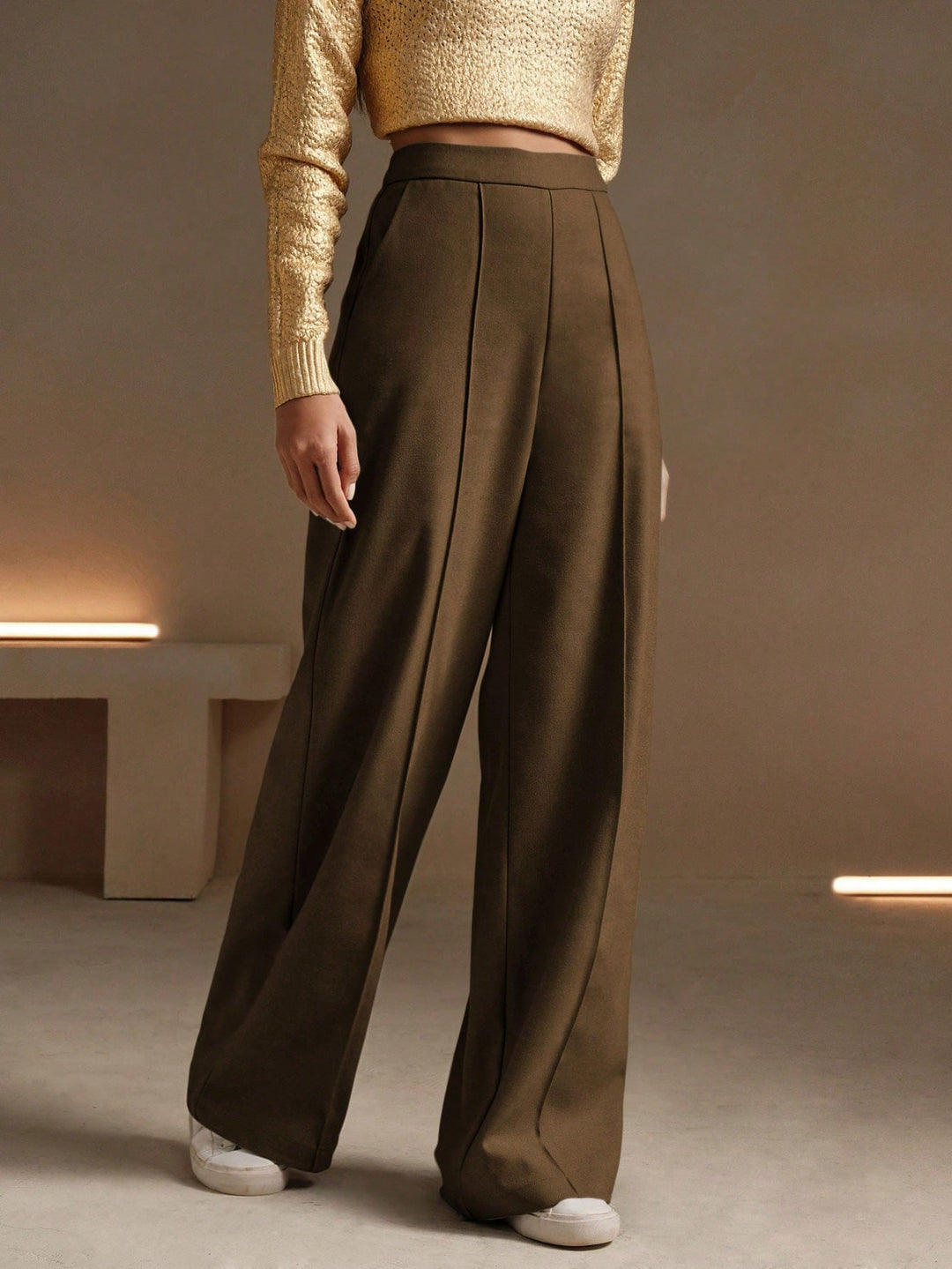 Pantaloni SHEIN, maro