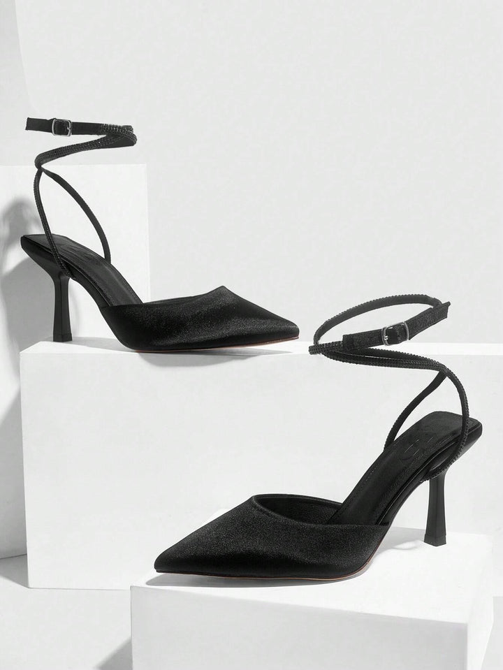 Pantofi cu toc SHEIN, negru