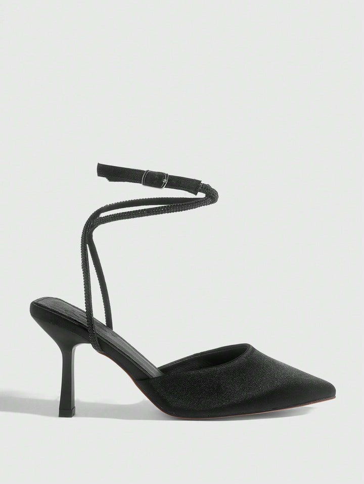 Pantofi cu toc SHEIN, negru