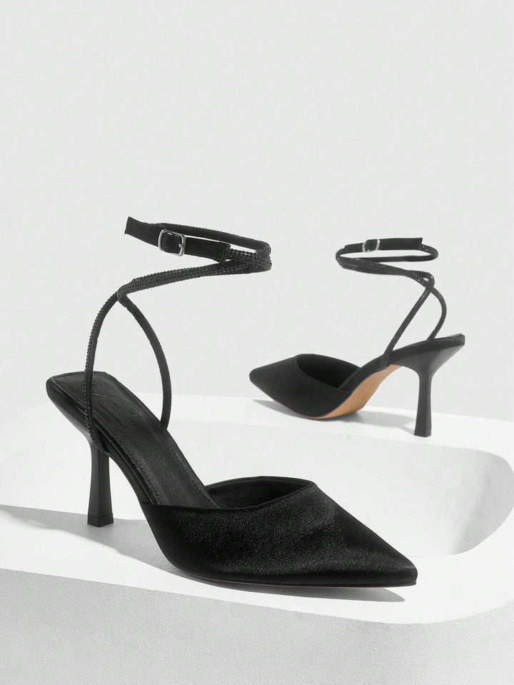 Pantofi cu toc SHEIN, negru
