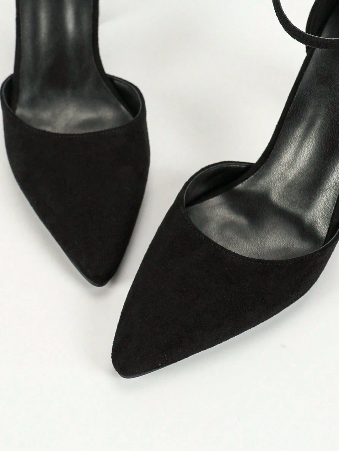 Pantofi cu toc SHEIN, negru