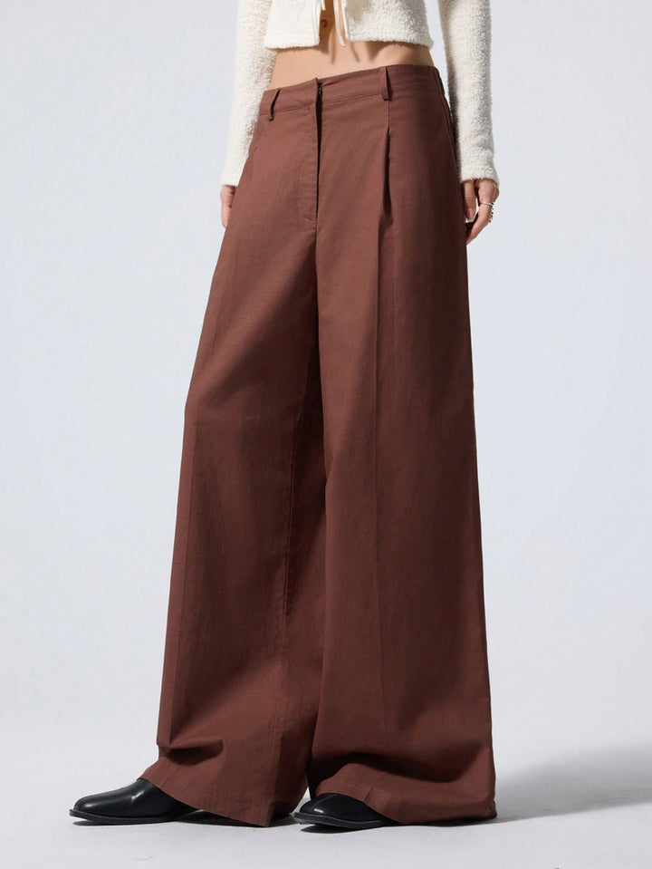 Pantaloni SHEIN, maro