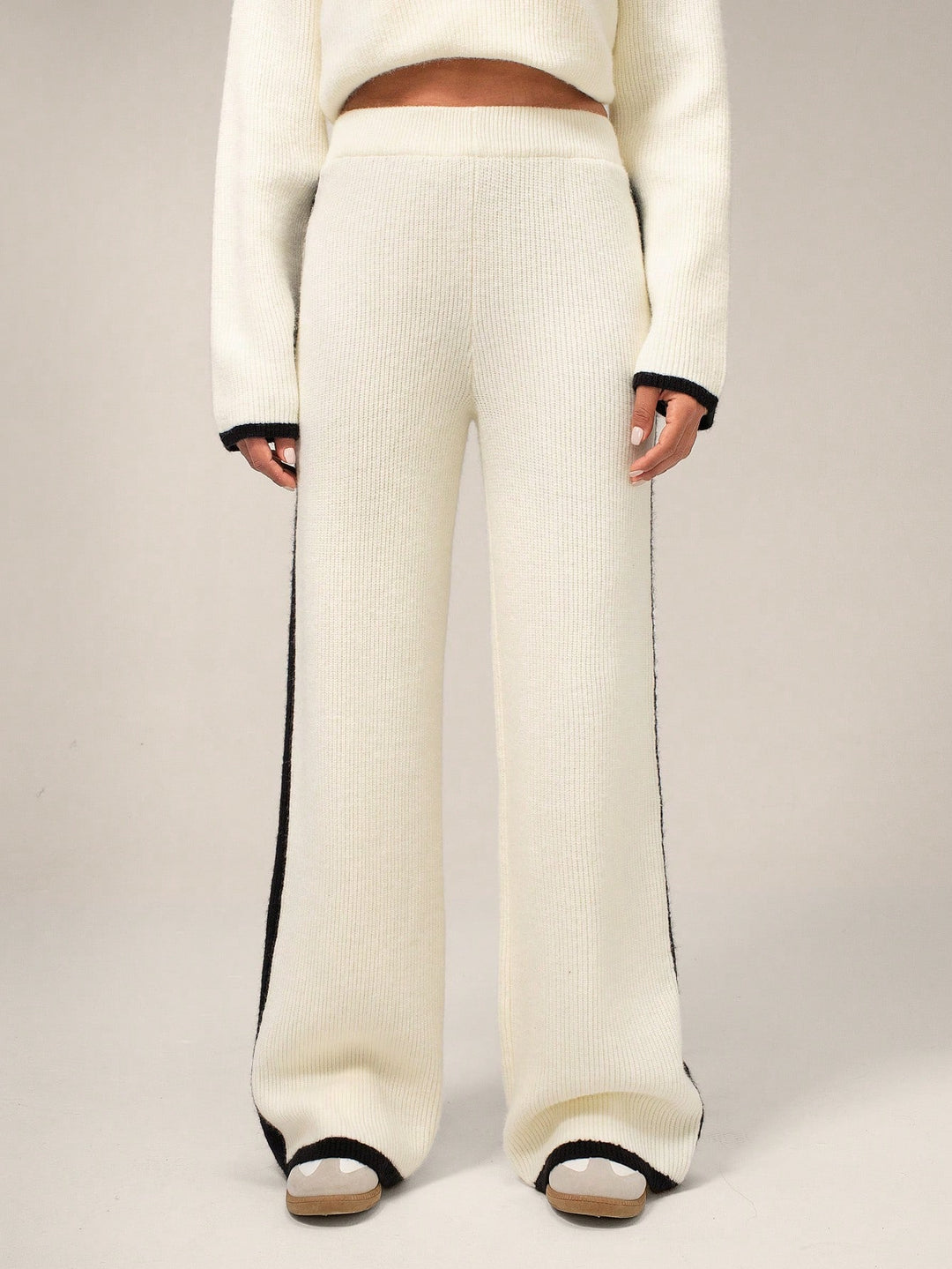 Pantaloni SHEIN, crem