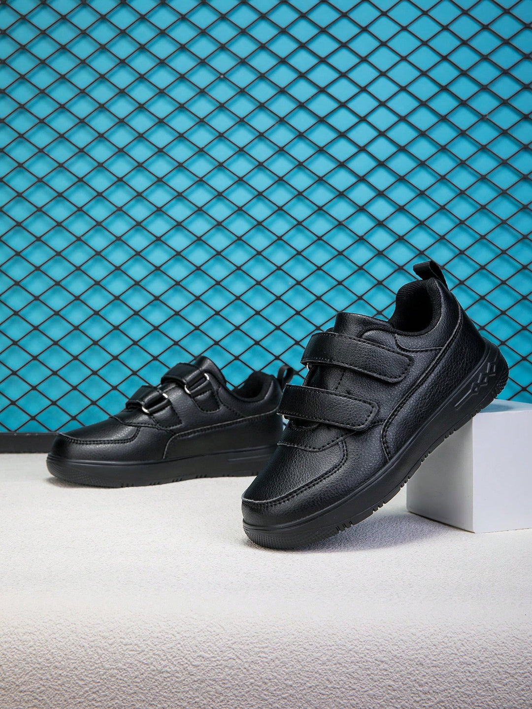 Pantofi sport SHEIN, negru