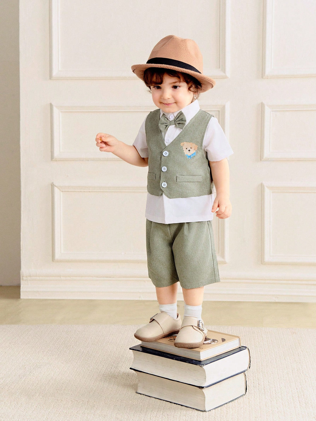 Costum SHEIN, verde