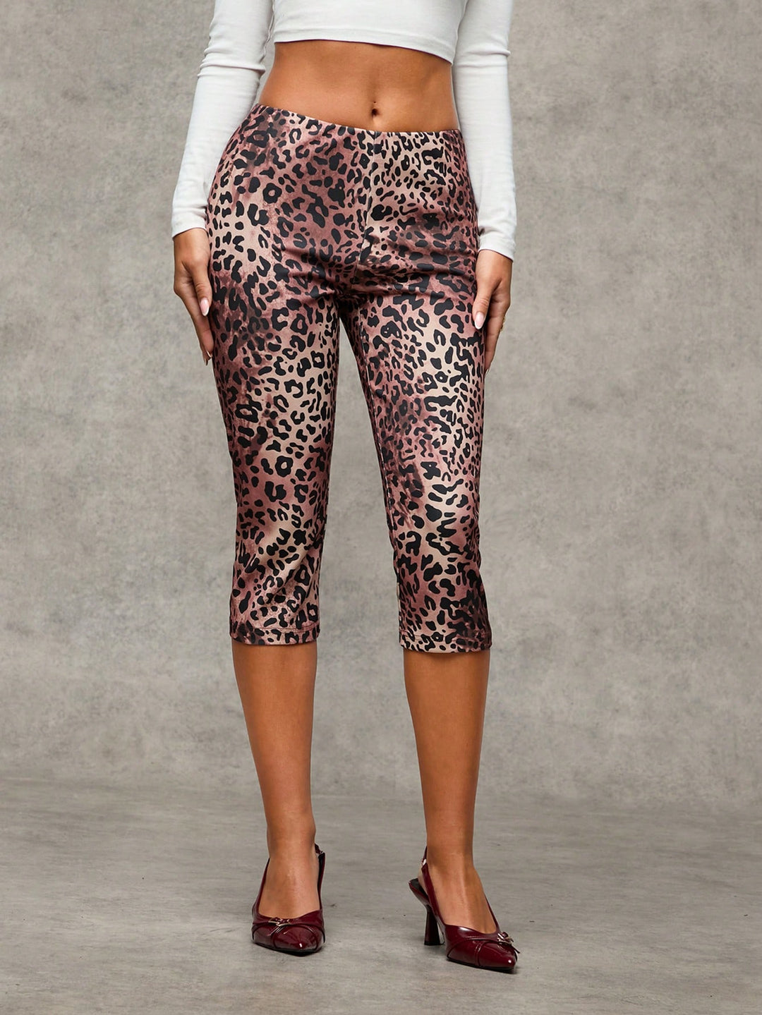 Pantaloni SHEIN, maro