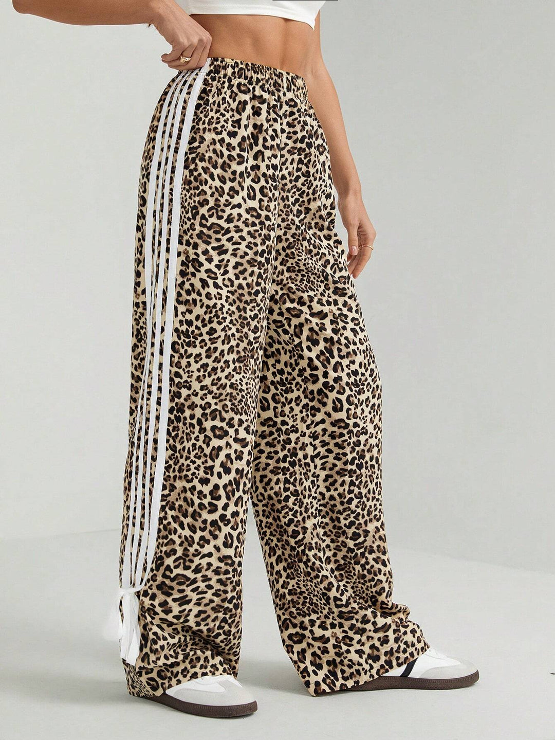 Pantaloni SHEIN, mix culori