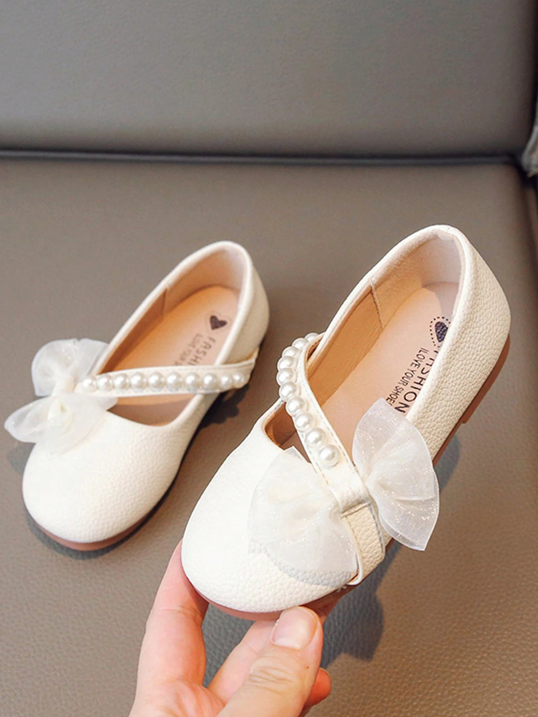 Pantofi SHEIN, crem