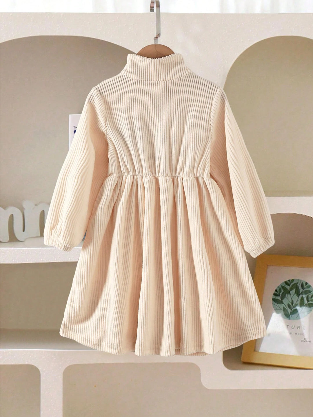Rochie SHEIN, crem