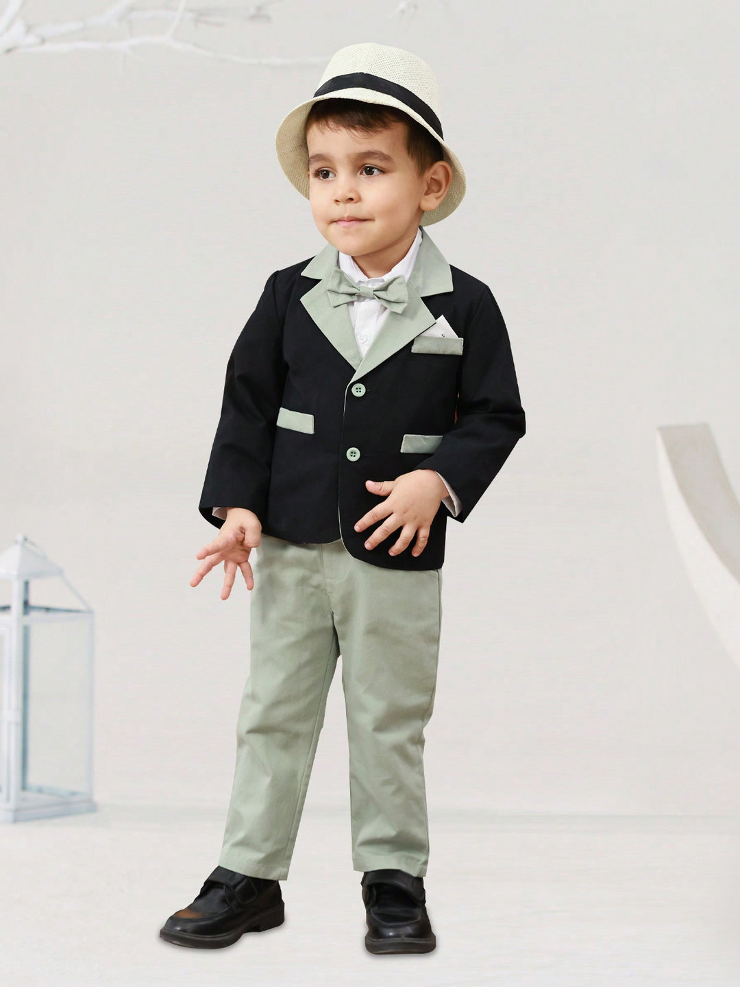Costum SHEIN, verde
