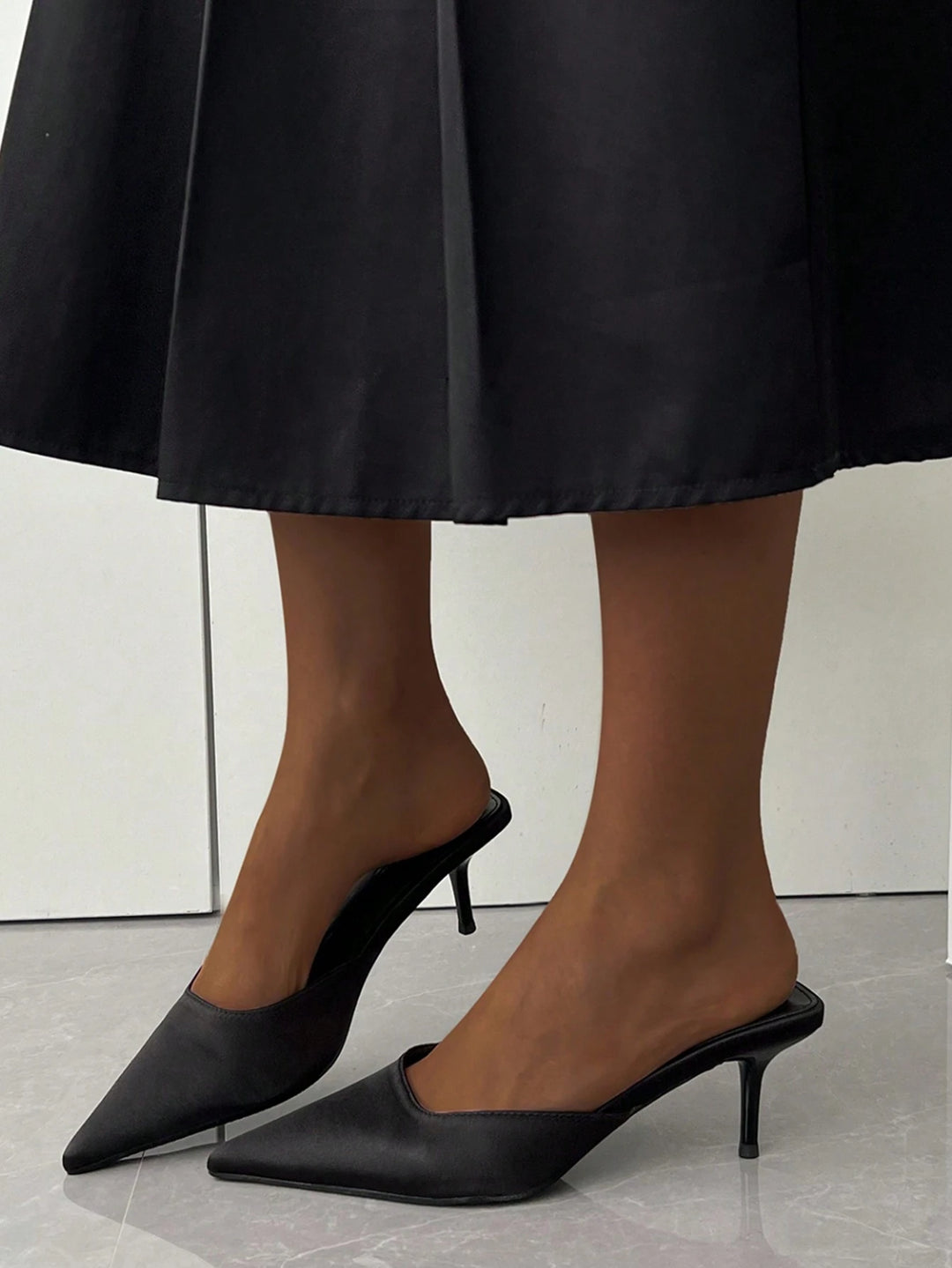 Pantofi cu toc SHEIN, negru