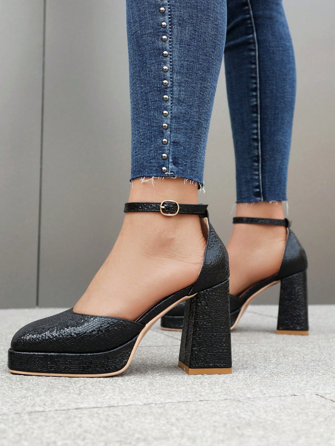 Pantofi cu toc SHEIN, negru