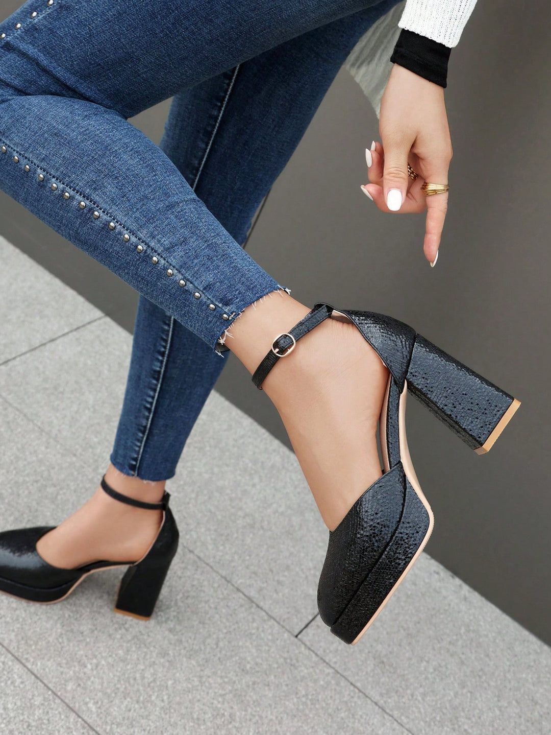 Pantofi cu toc SHEIN, negru