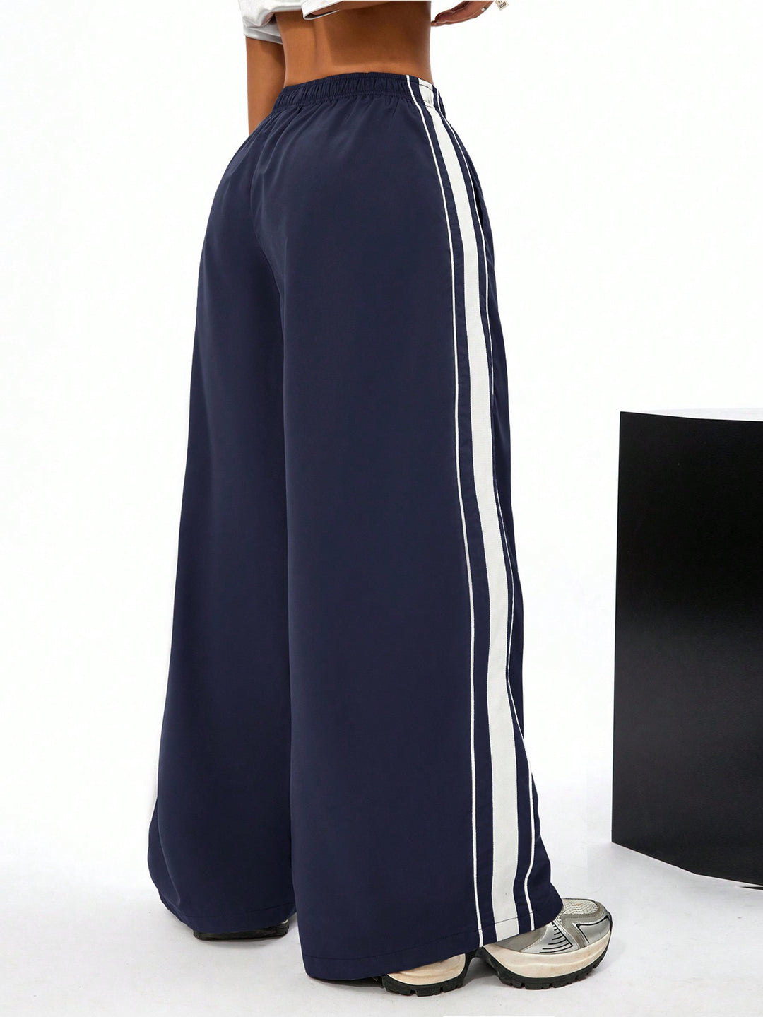 Pantaloni SHEIN, albastru