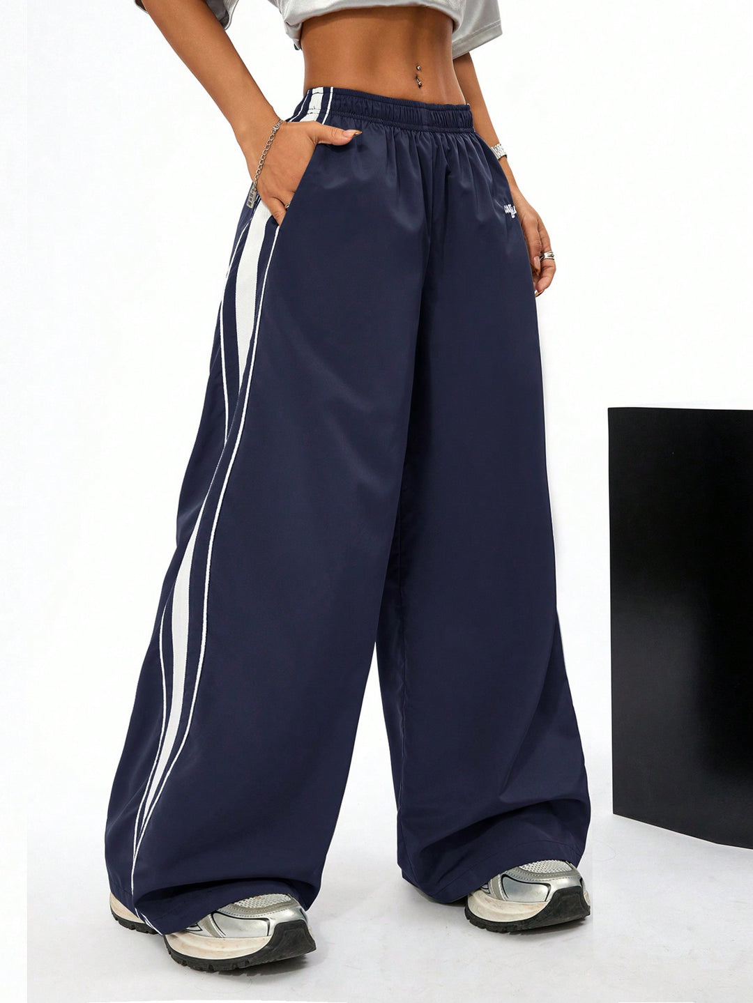 Pantaloni SHEIN, albastru