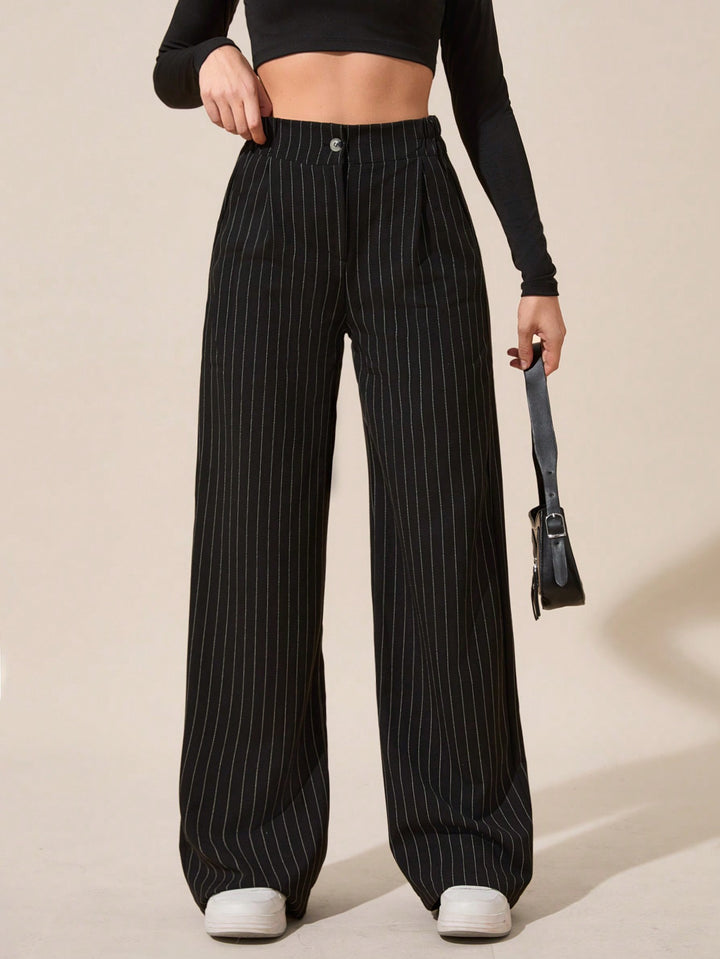 Pantaloni SHEIN, negru