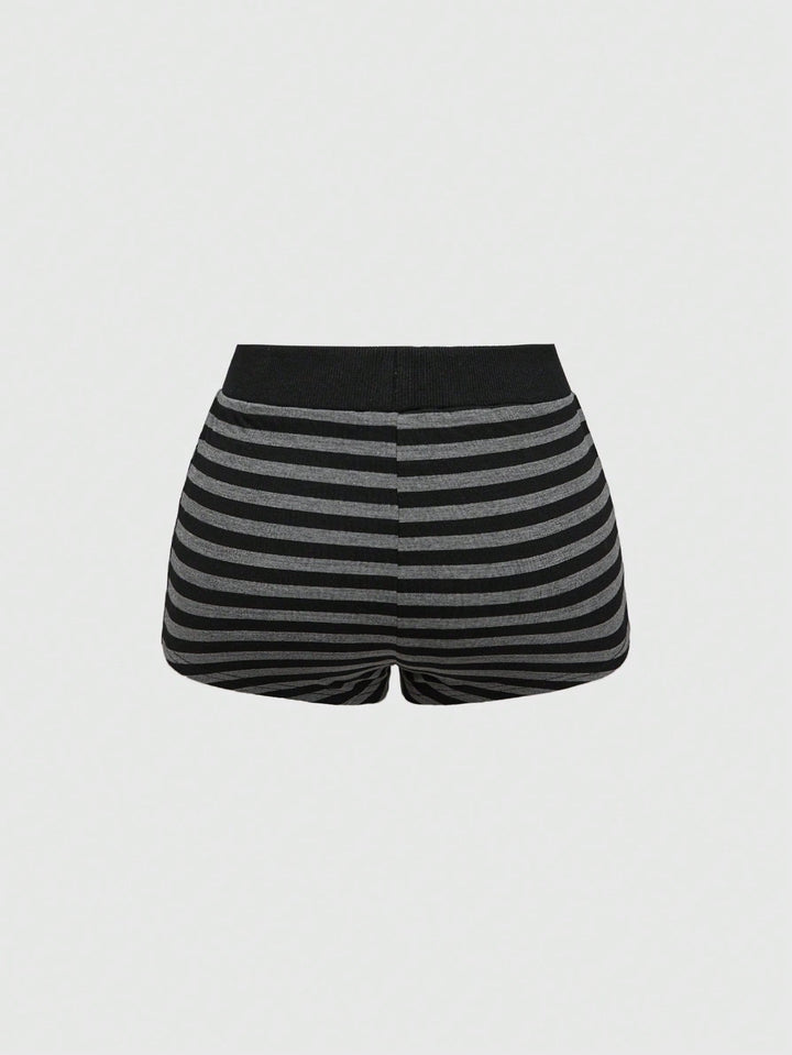Pantaloni scurți SHEIN, negru
