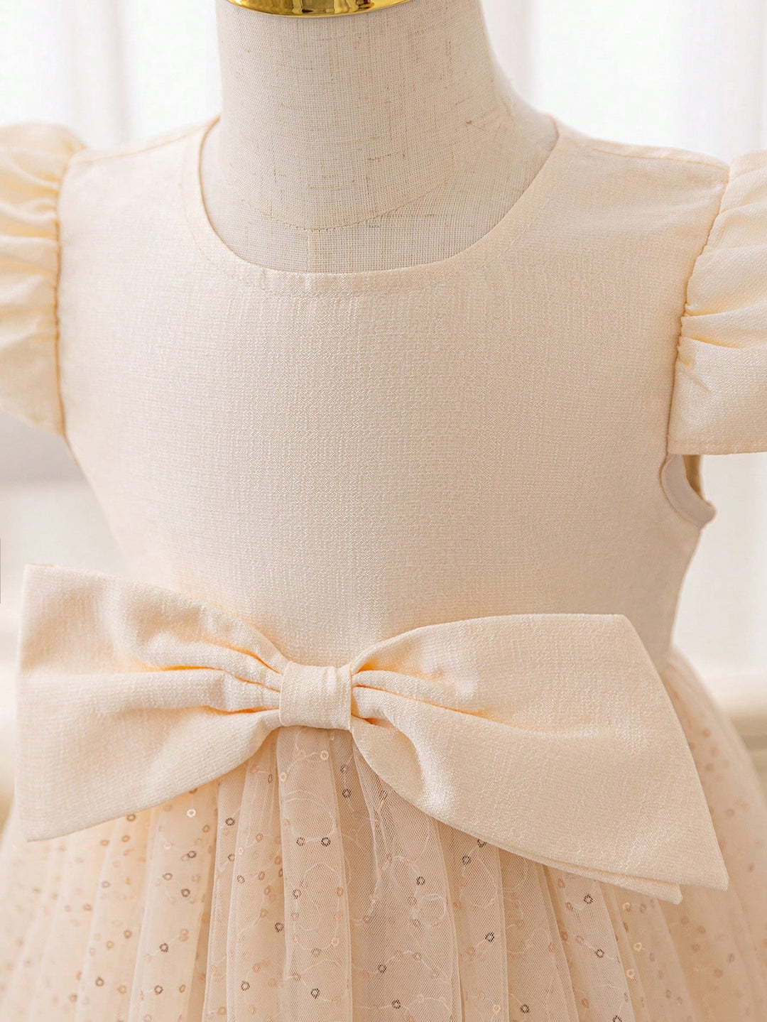 Rochie SHEIN, crem