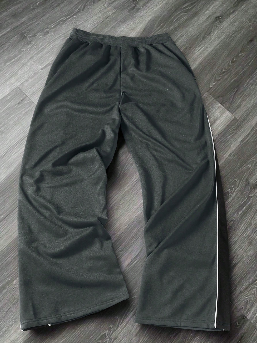Pantaloni de trening SHEIN, gri