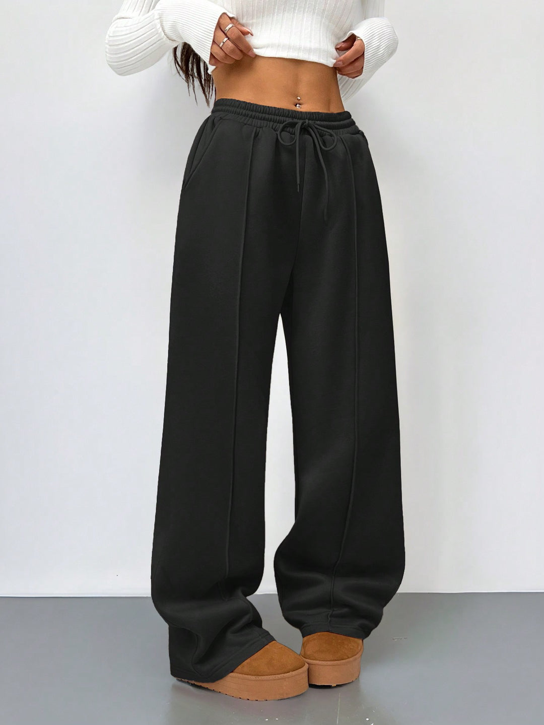 Pantaloni SHEIN, negru
