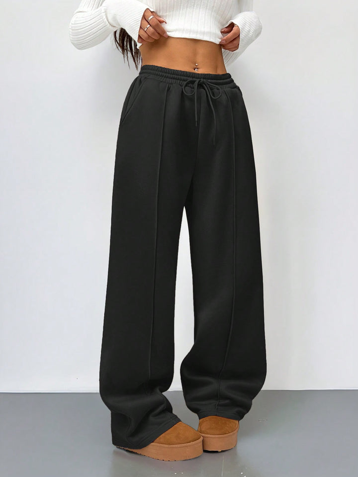 Pantaloni SHEIN, negru