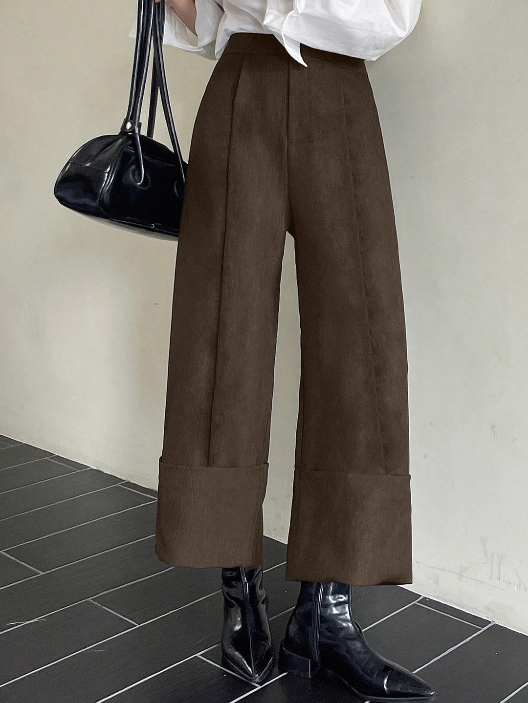 Pantalon SHEIN, maro