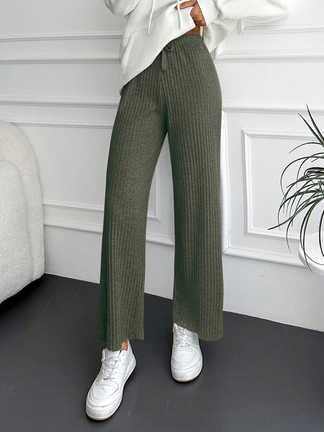 Pantaloni SHEIN, kaki