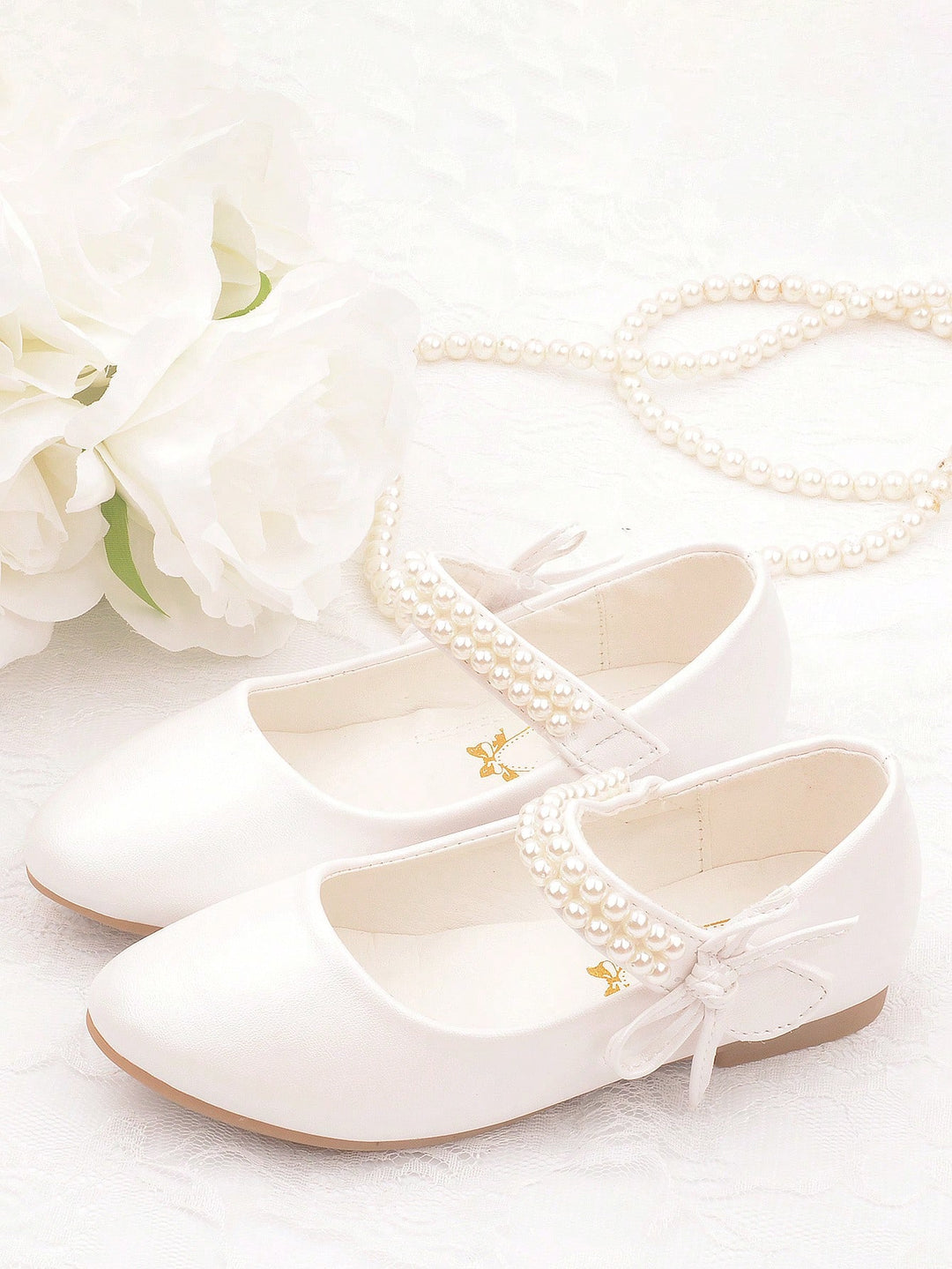 Pantofi SHEIN, crem