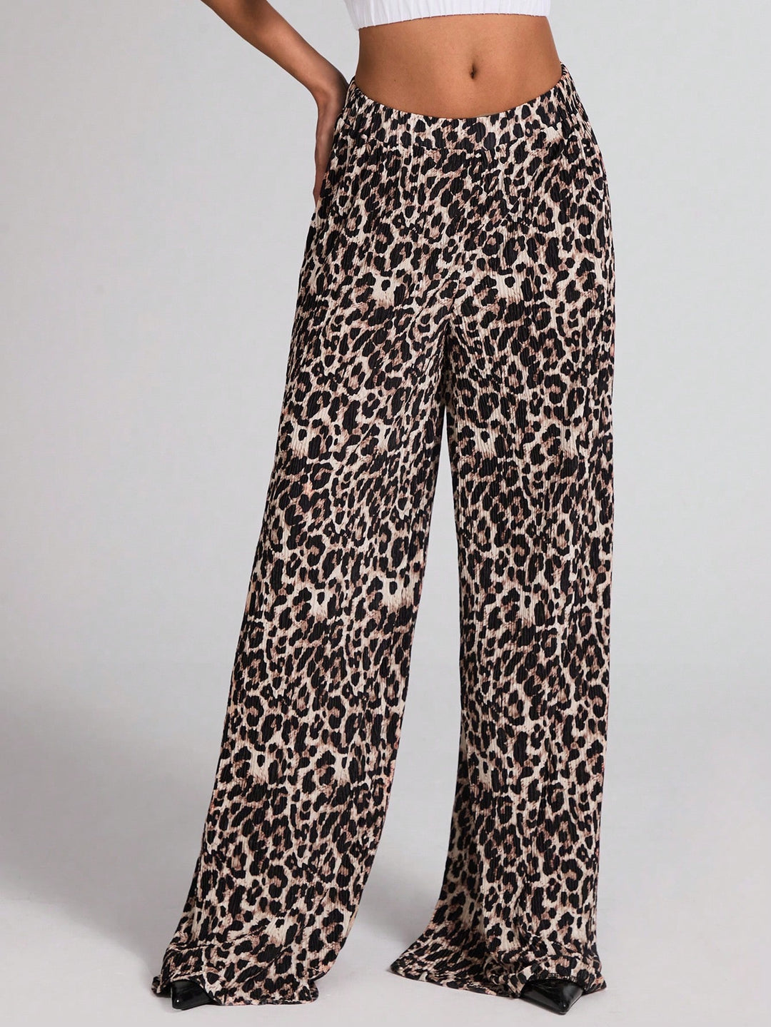 Pantaloni SHEIN, maro
