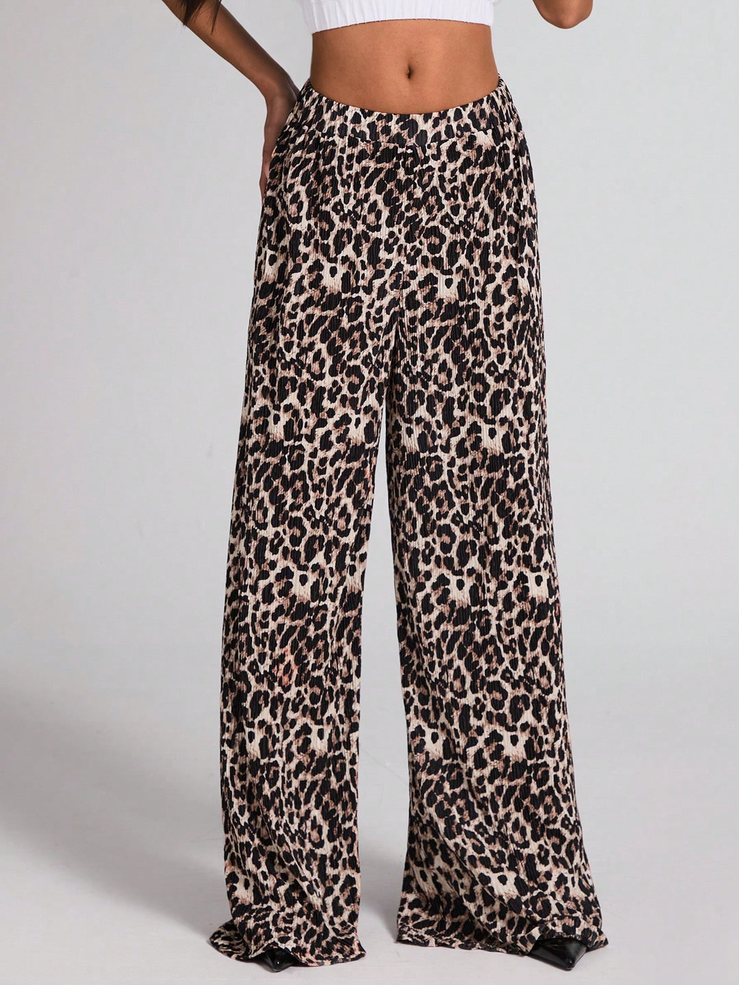 Pantaloni SHEIN, maro