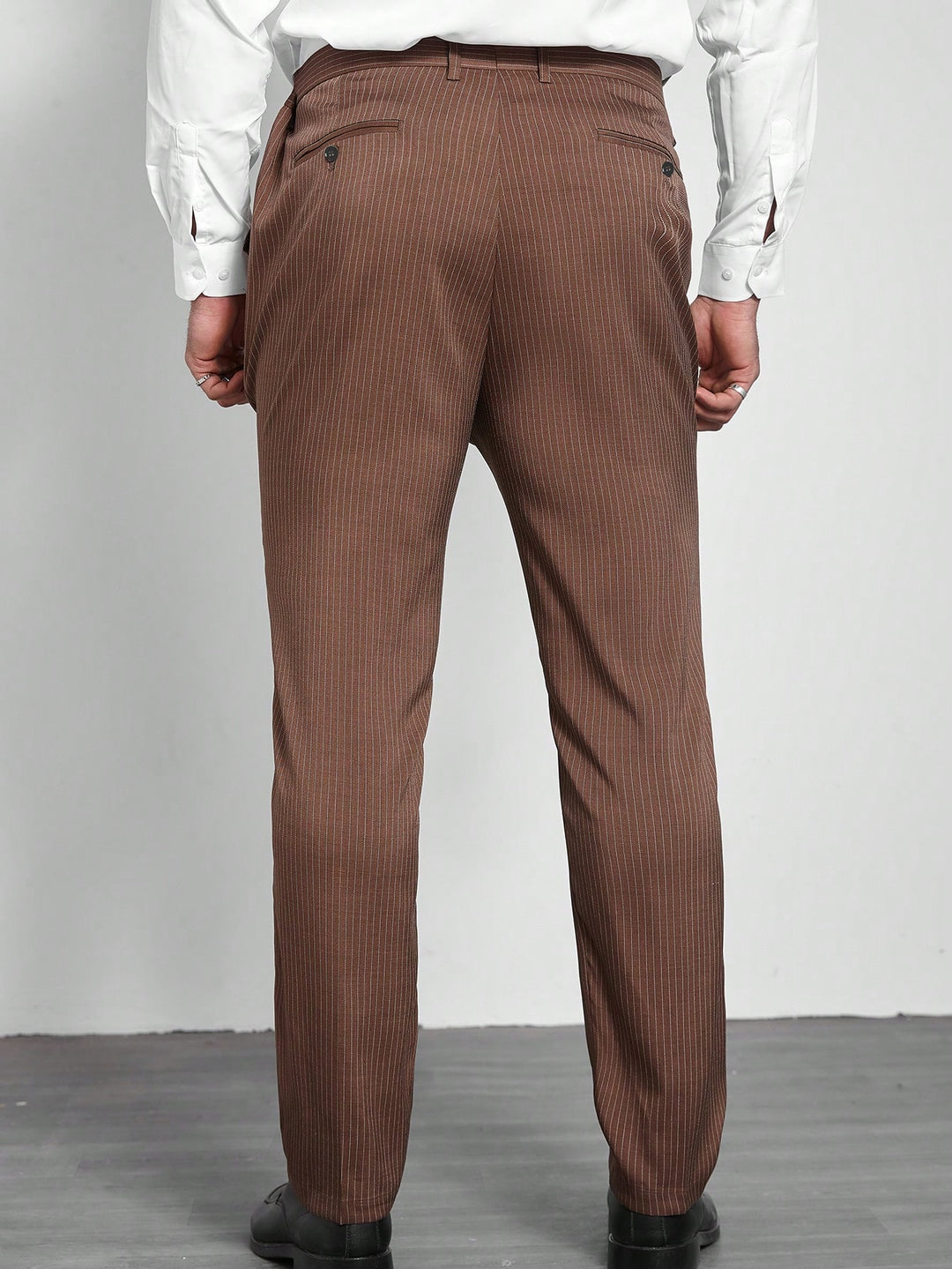 Pantaloni SHEIN, maro