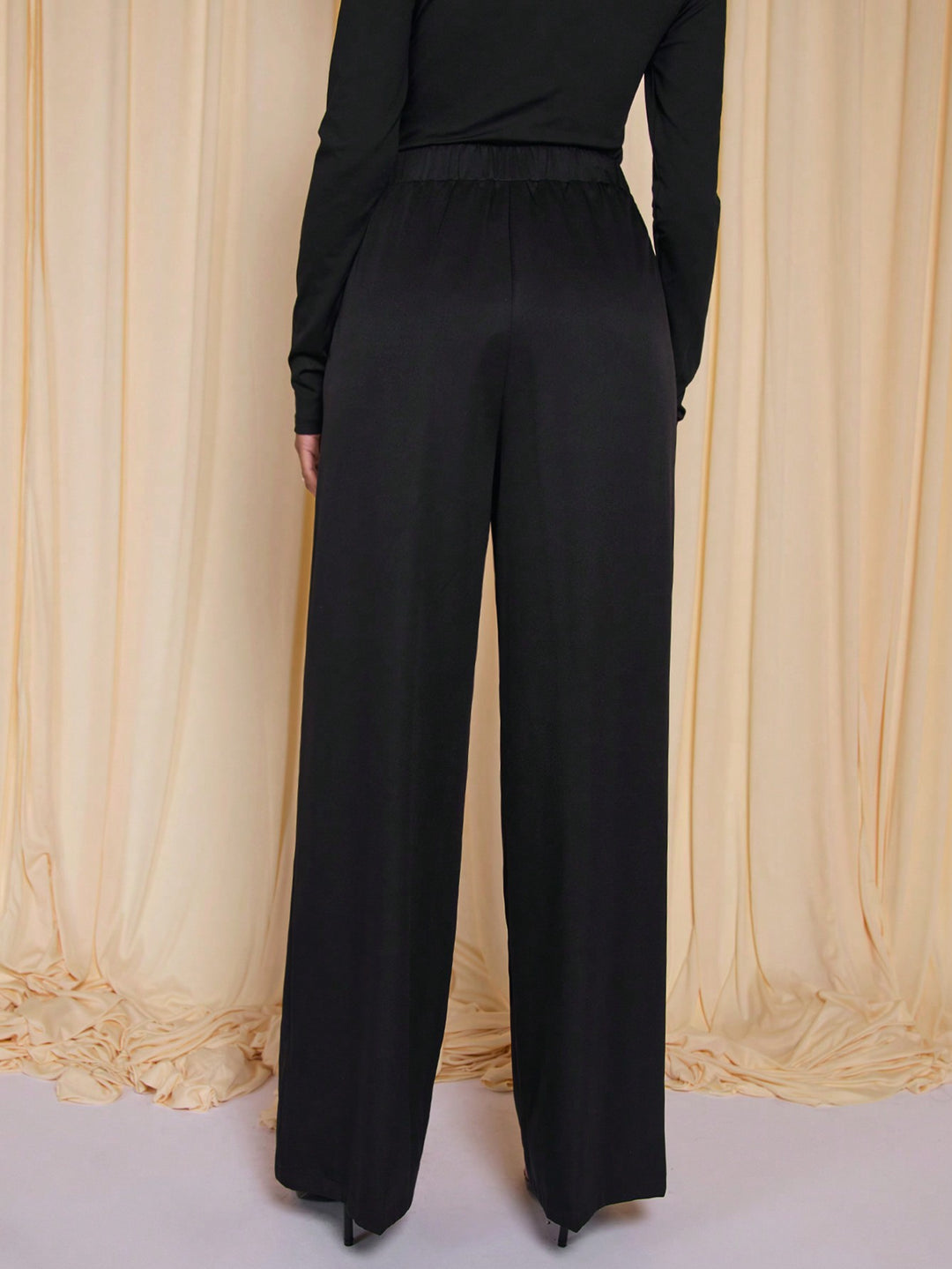 Pantaloni SHEIN, negru
