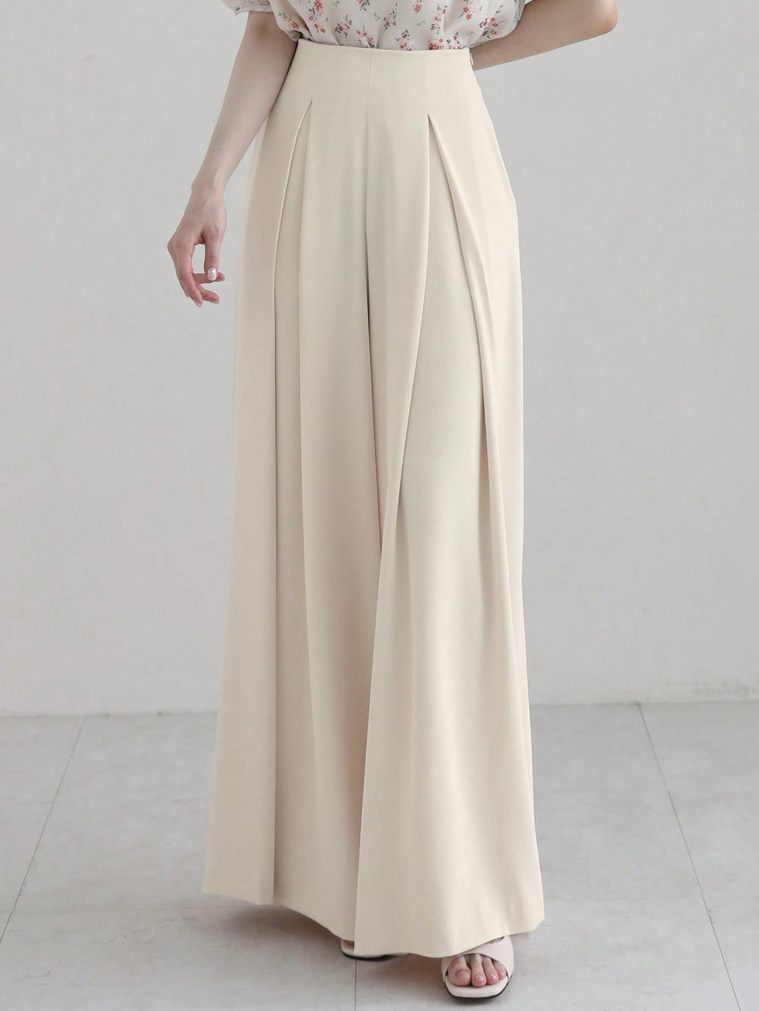 Pantaloni SHEIN, alb
