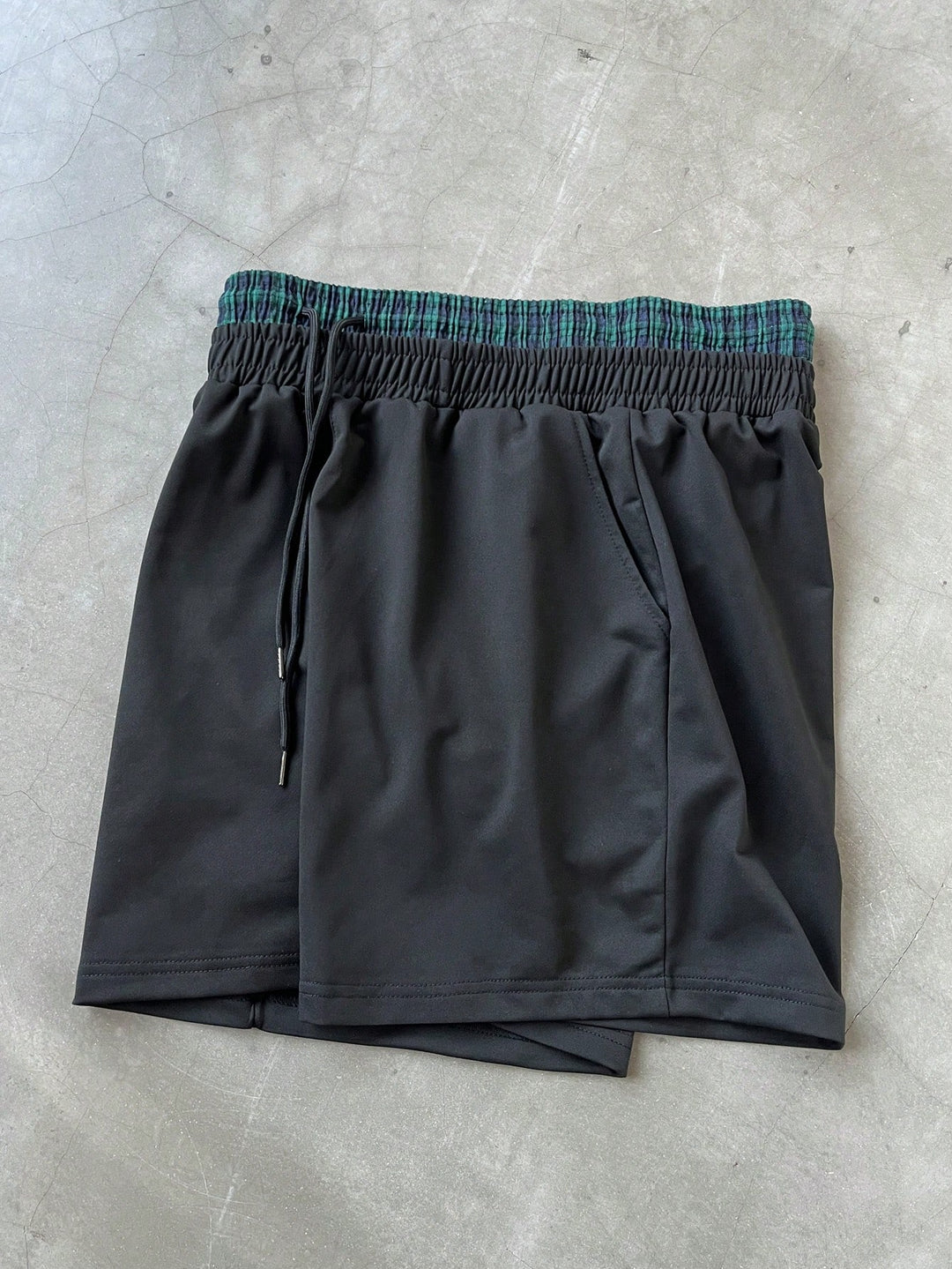 Pantaloni scurți SHEIN, negru